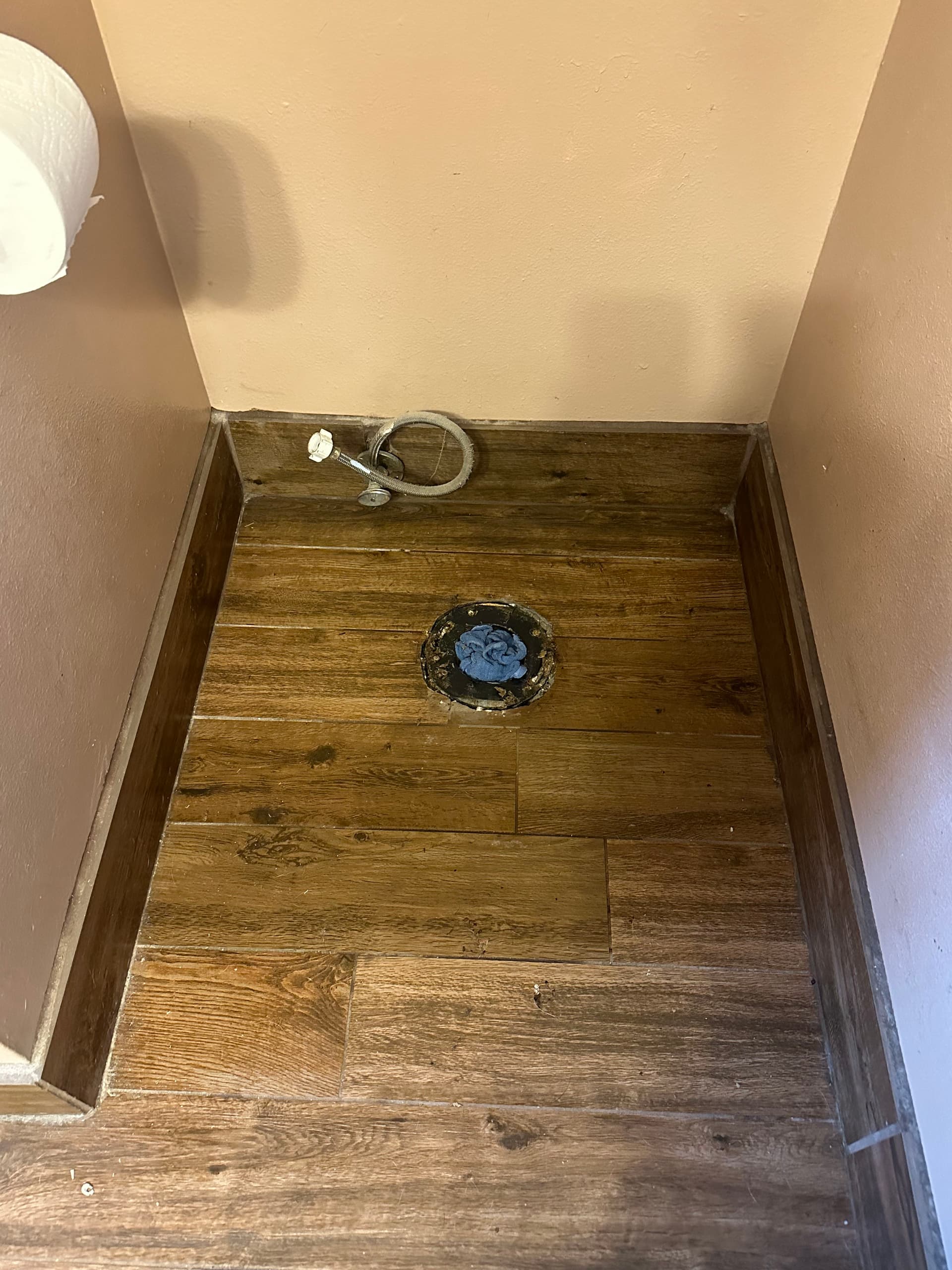 Gallery photos for Efficient Toilet Replacement by Bestslope Builders: Image #1