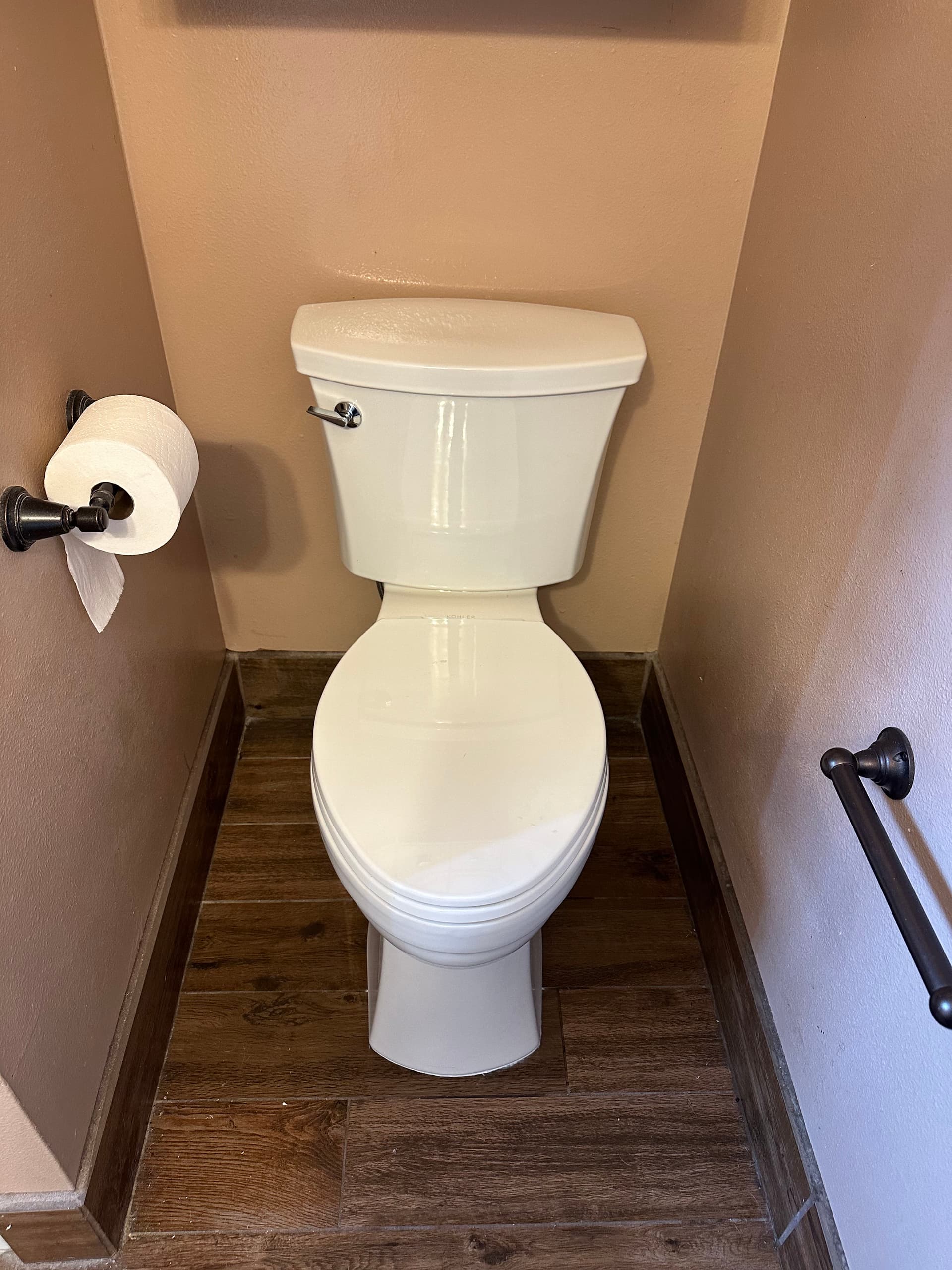 Gallery photos for Efficient Toilet Replacement by Bestslope Builders: Image #2