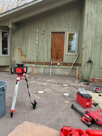 Gallery photos for Crafting a Stunning Trex Deck with Stairs: Image #3